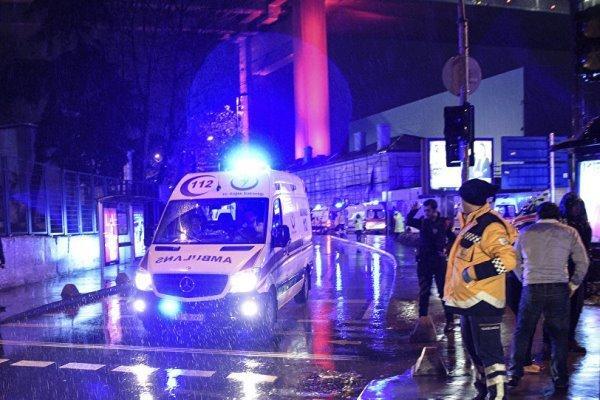 یک زندانی فراری با سلاح سرد 9 عابر پیاده در استانبول را زخمی کرد