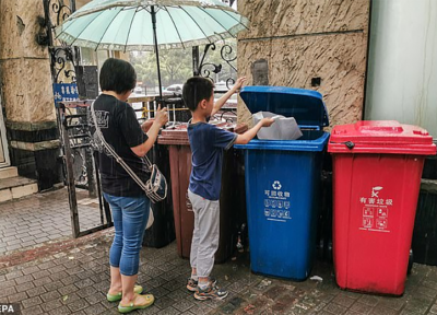 استفاده چینی ها از اپلیکیشن مجهز به هوش مصنوعی برای تفکیک زباله ها به دنبال اعمال قانون سخت گیرانه در شانگهای