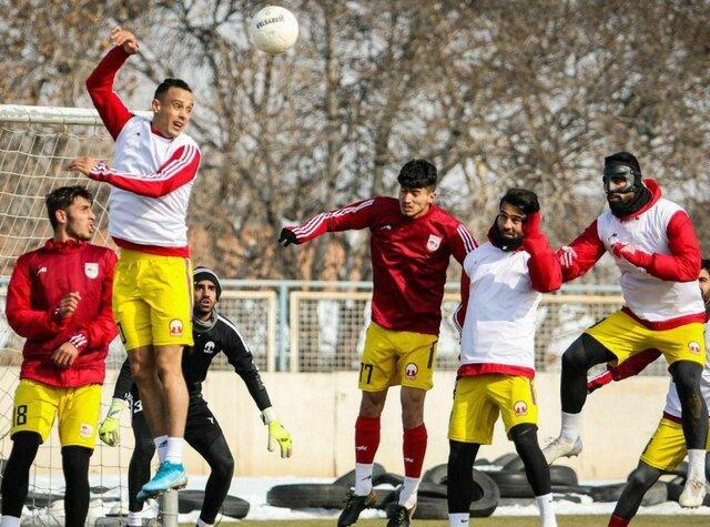 حضور مدافع برزیلی در تمرین تراکتور حضور مدافع برزیلی در تمرین تراکتور