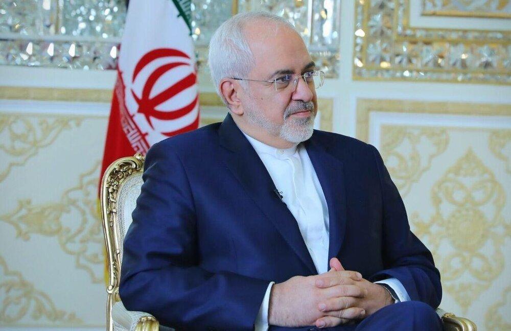 ظریف: آمریکا دانشمندان ایرانی را گروگان گرفته است