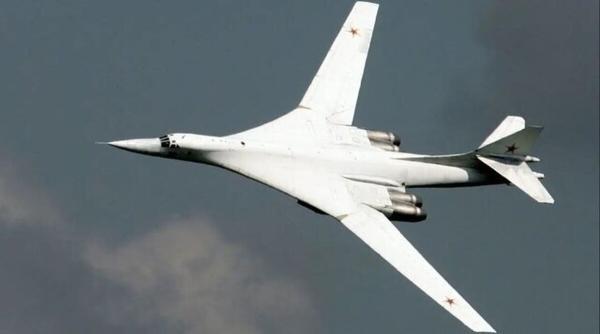 دومین بمب افکن استراتژیک روسیه به پرواز آزمایشی رفت