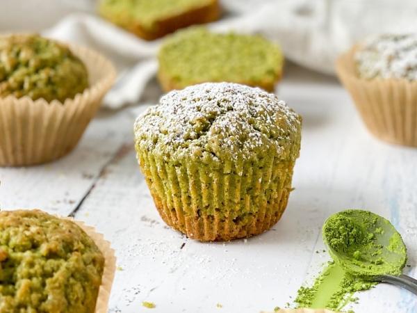 طرز تهیه مافین ماچا نرم و پف